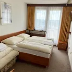 Retro Hotel Suza